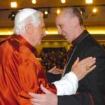 Benedikt XVI. mit Kardinal Jorge Maria Bergoglio